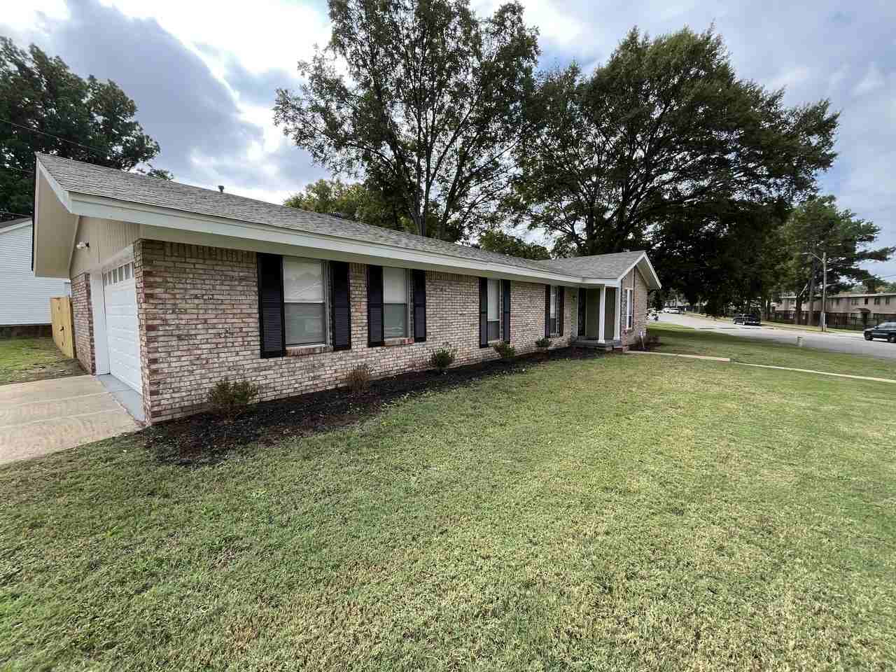 5374 Hudgins Rd - Photo 3 of 26