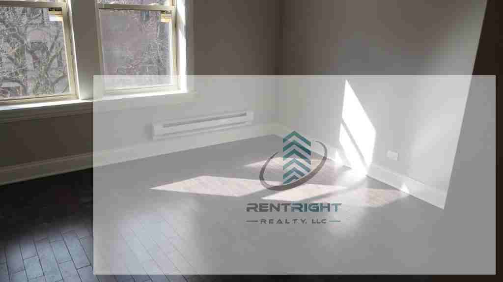 640 W Wrightwood Ave #108 - Photo 4 of 12