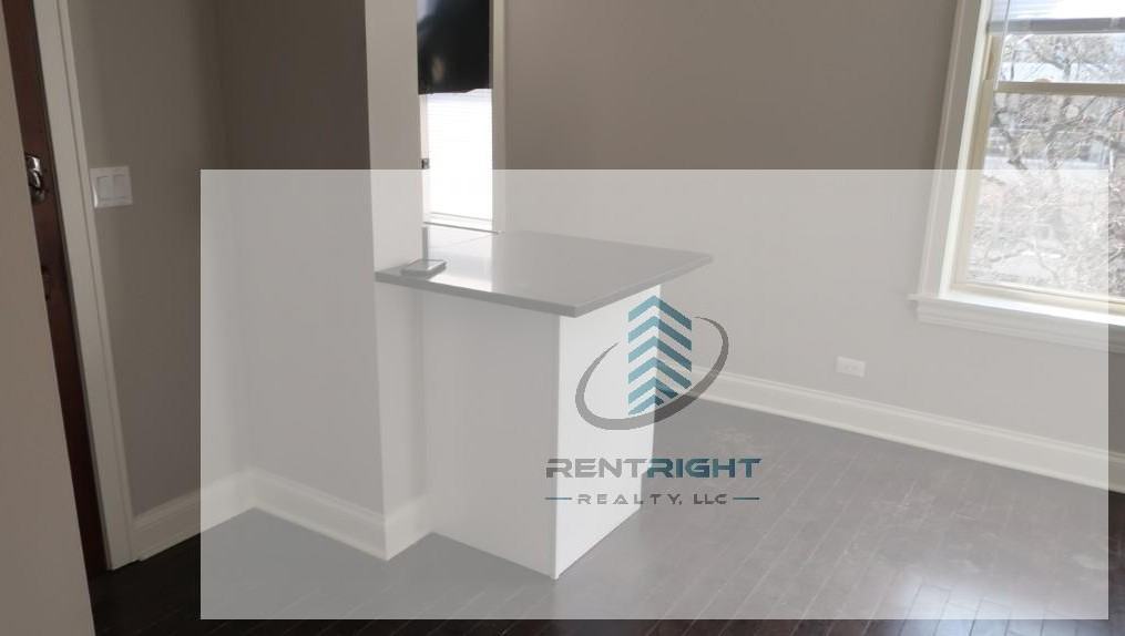 640 W Wrightwood Ave #108 - Photo 5 of 12