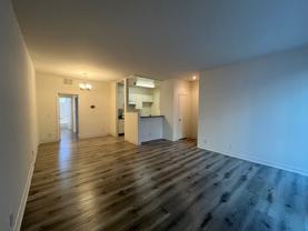 Spacious One Bedroom Apartment in Lake Balboa! - Photo 1 of 1