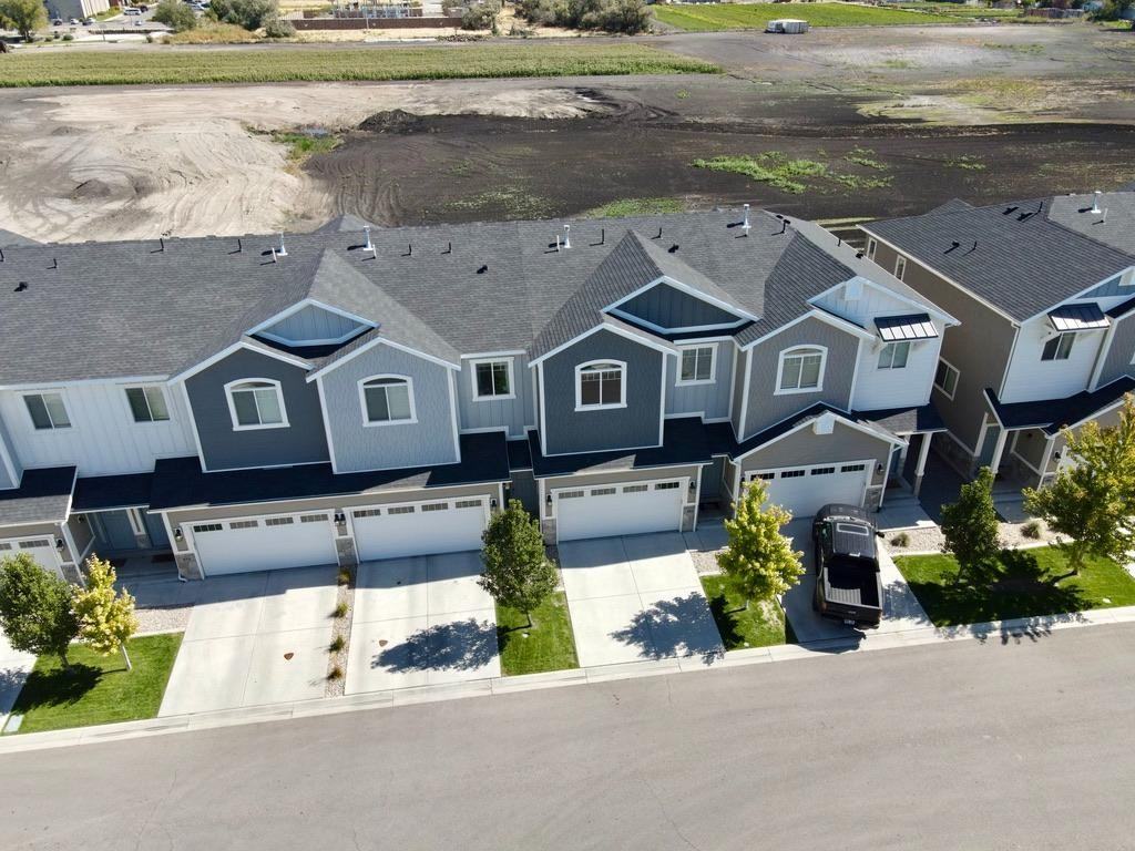 683 S 1803 W - Photo 2 of 17