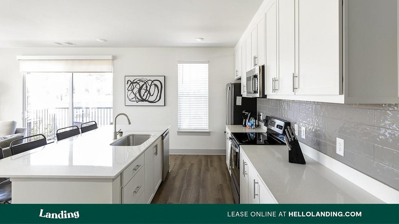 2500 9th Ave SW - Photo 5 of 50