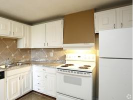 featured image of 1870 Sunset Ave Apt 9