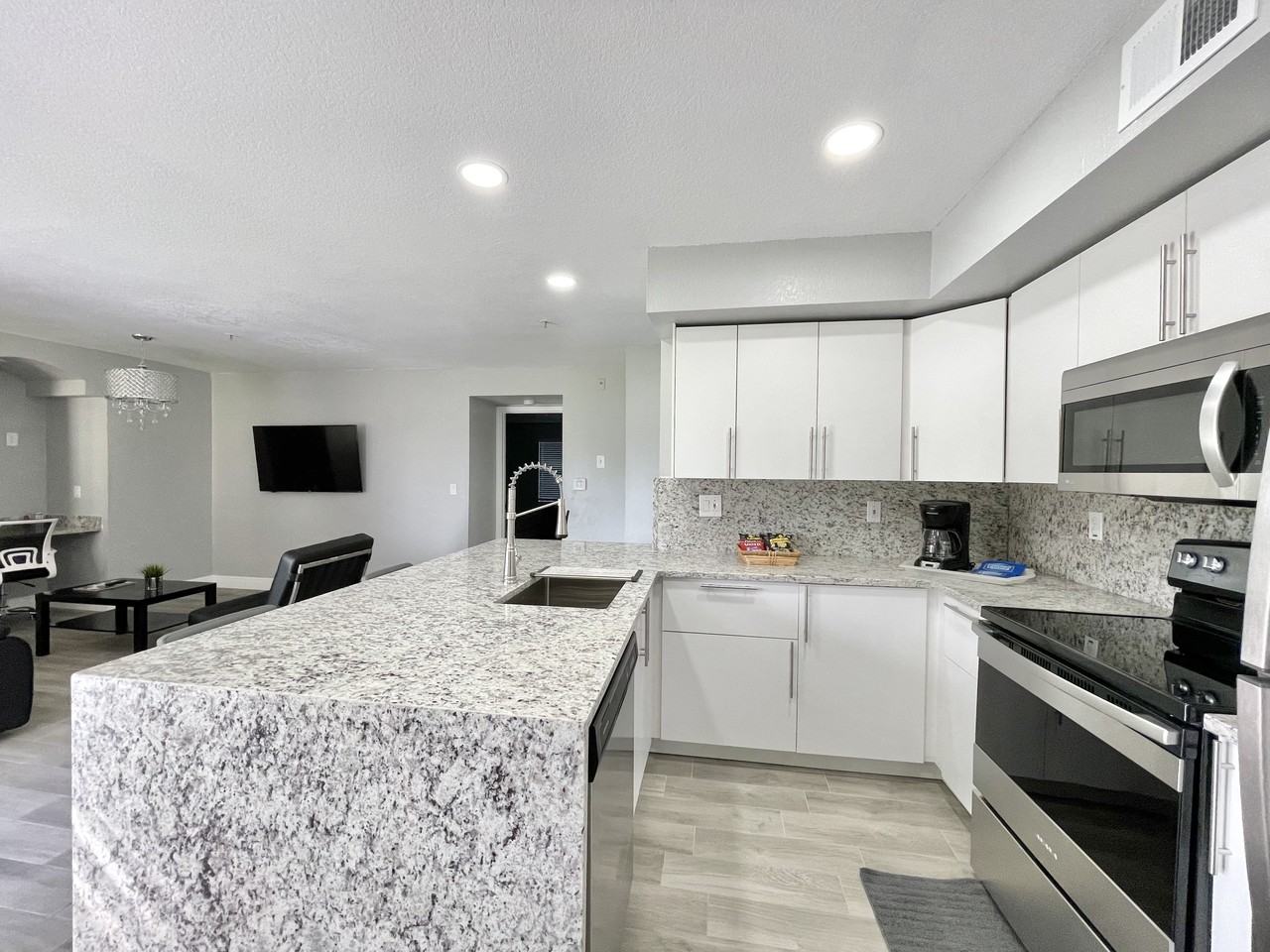 7210 Westpointe Boulevard #1316 - Photo 6 of 15