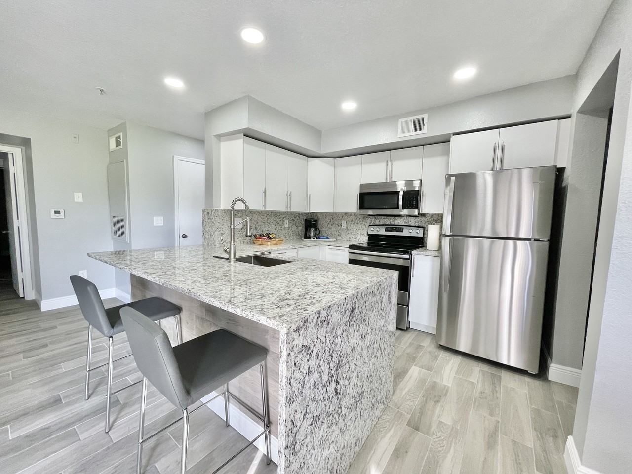 7210 Westpointe Boulevard #1316 - Photo 5 of 15