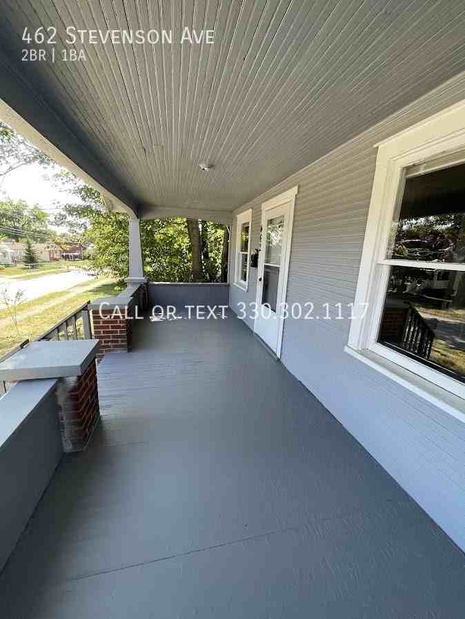 462 Stevenson Ave - Photo 3 of 15