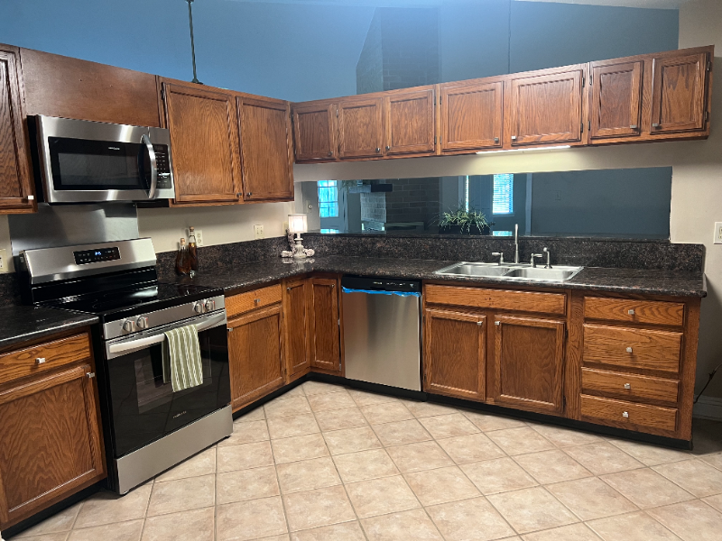 404 W Lake Catahoula Ct - Photo 5 of 19