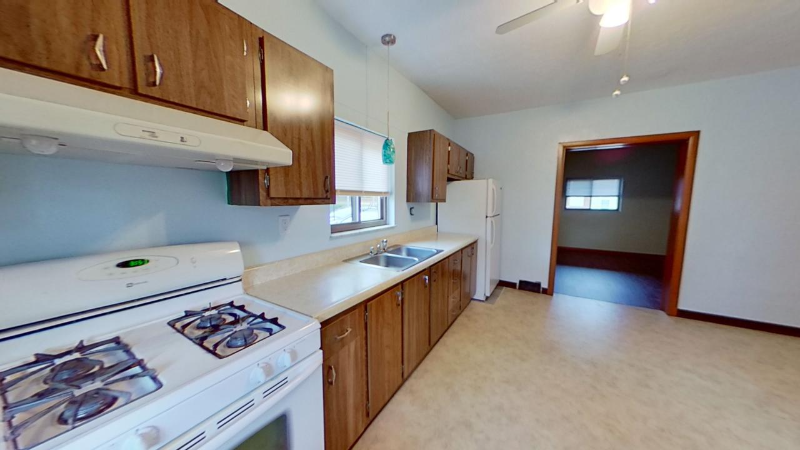 315 Lincoln Ave #1 - Photo 3 of 15