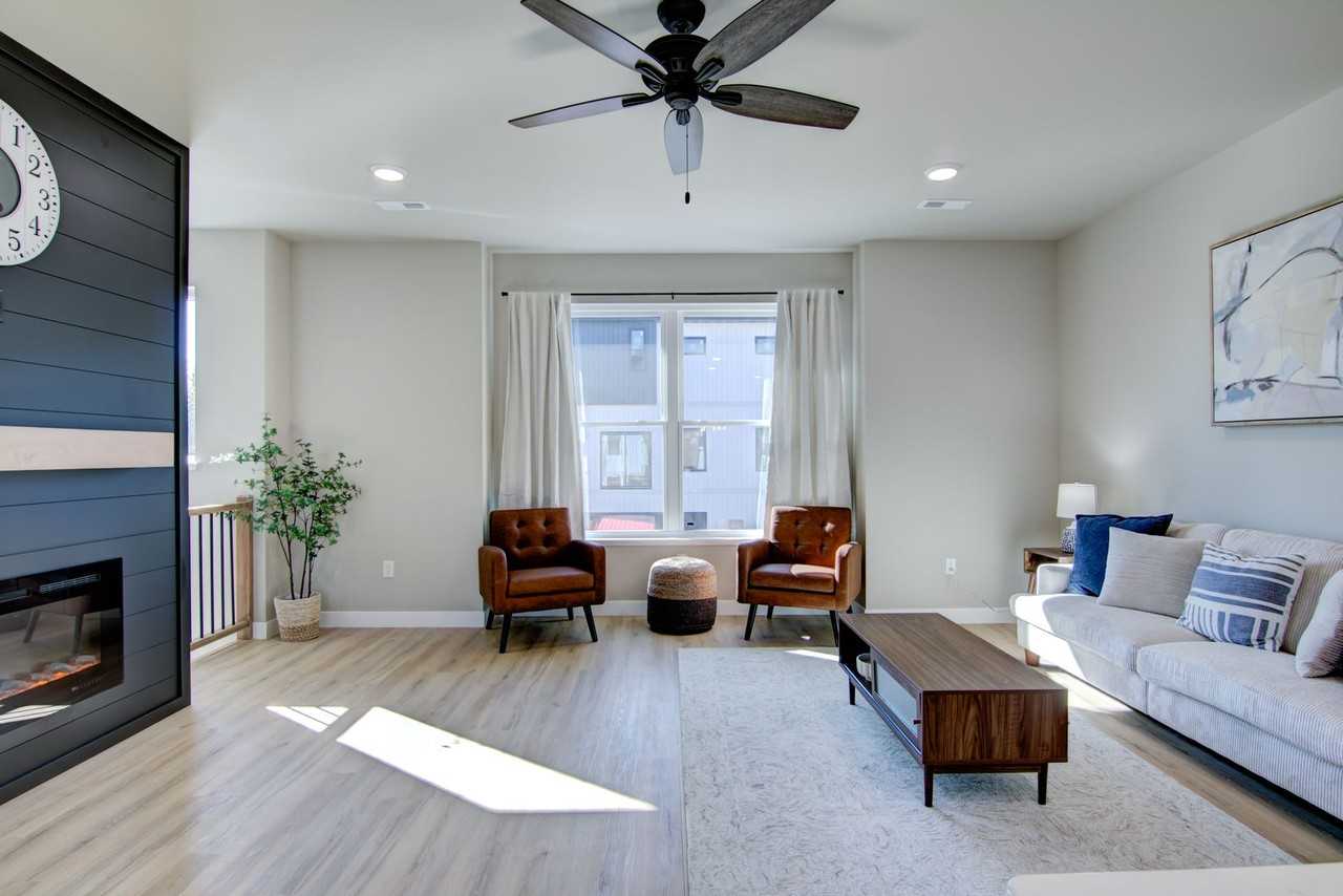 2508 Otter Tail Way - Photo 3 of 32