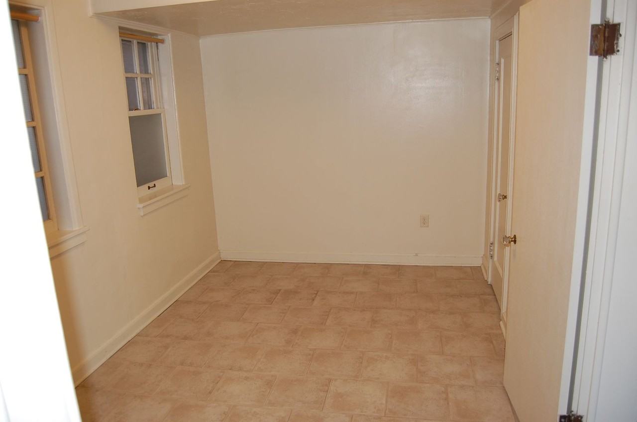 1739 G St. - Photo 7 of 21