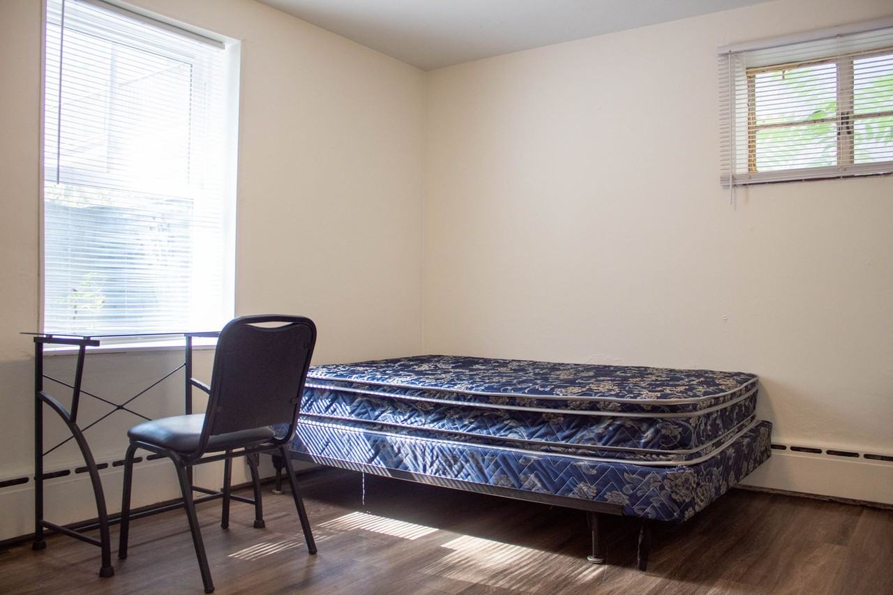 203 S Wright Street - Photo 4 of 23