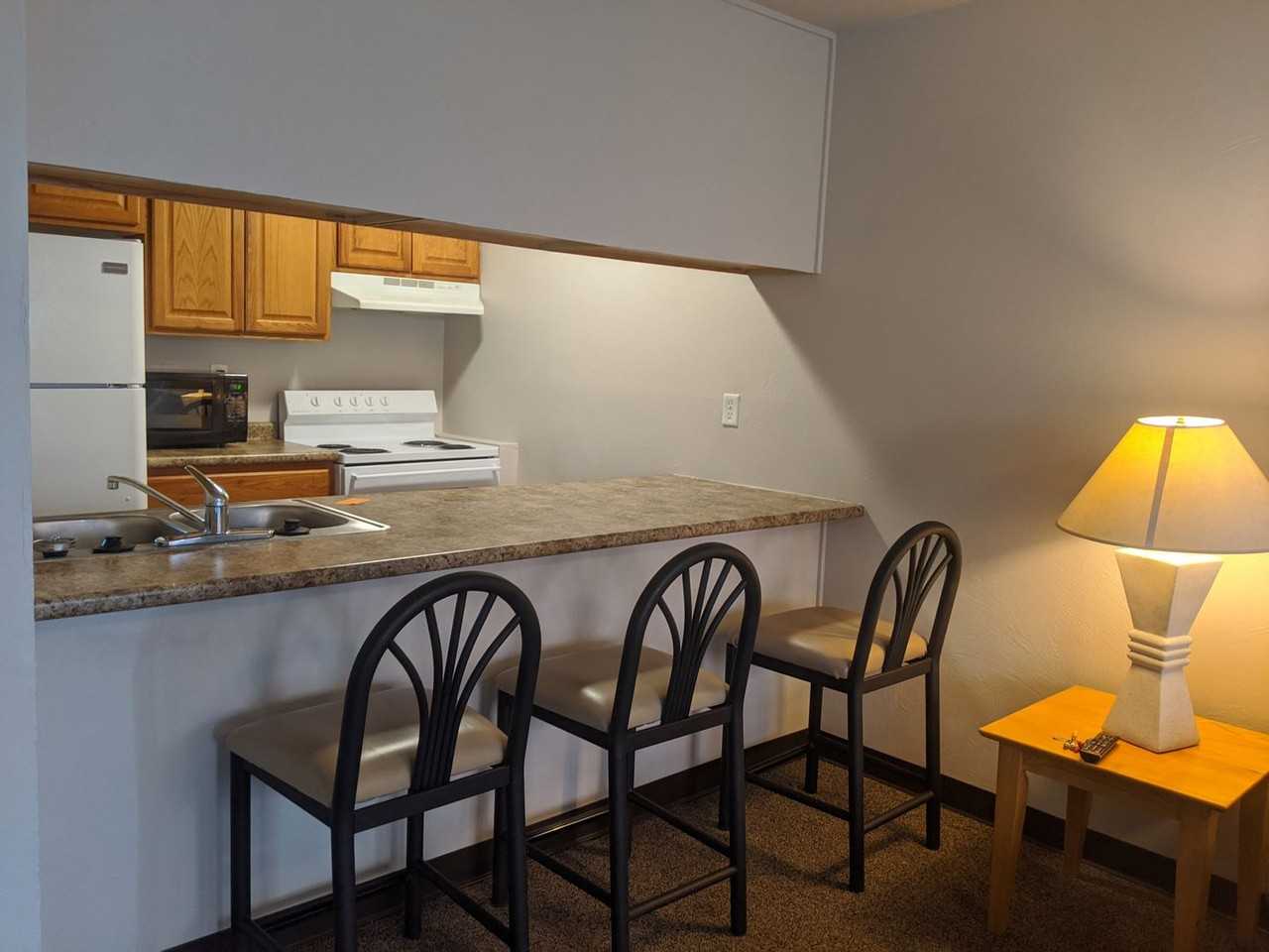 205 Stoughton - Photo 5 of 50