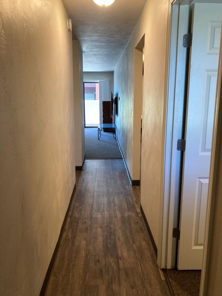 205 Stoughton - Photo 6 of 50