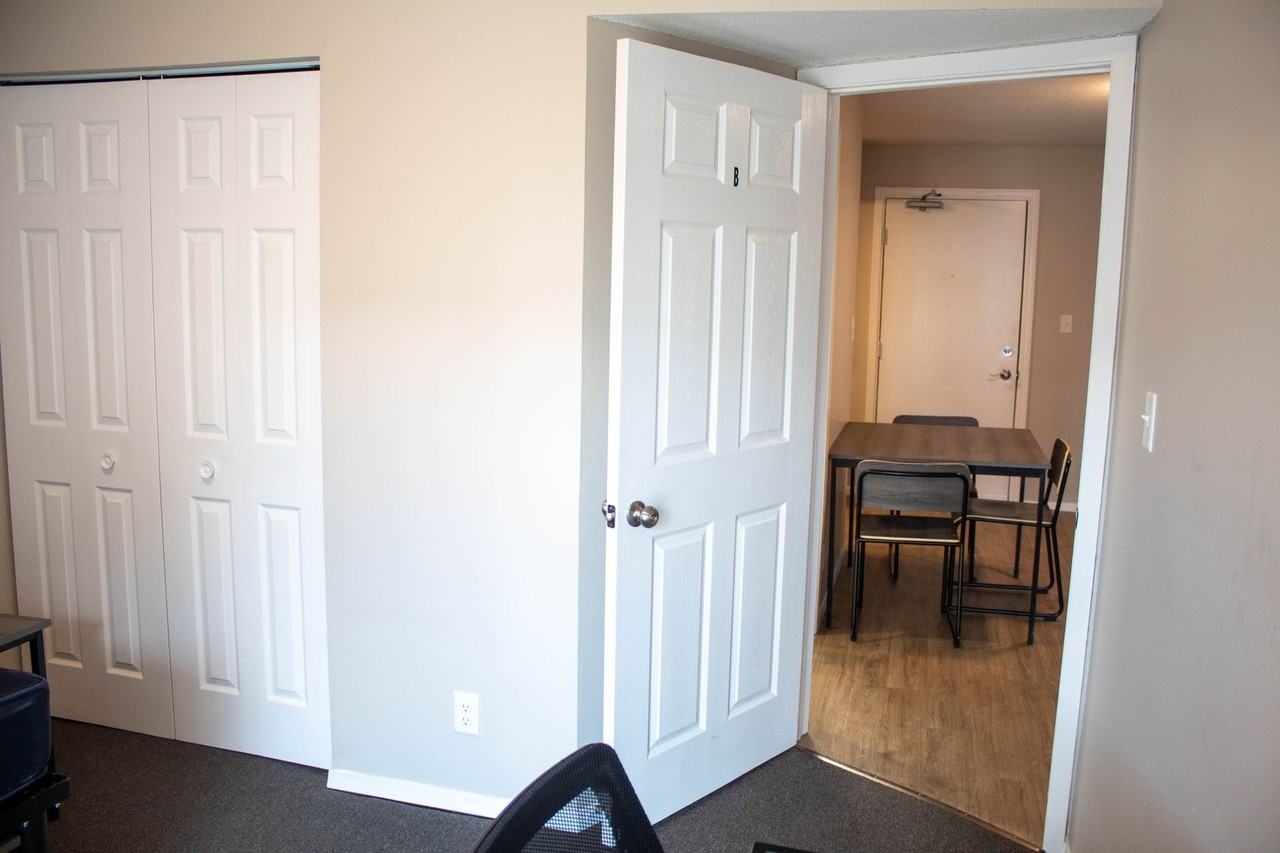 107 E Springfield - Photo 5 of 50