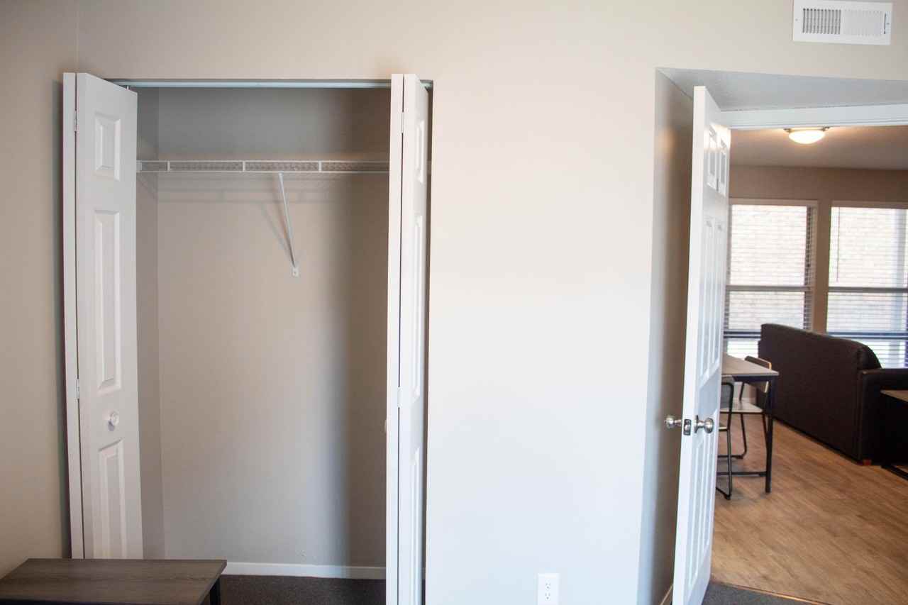 107 E Springfield - Photo 6 of 50