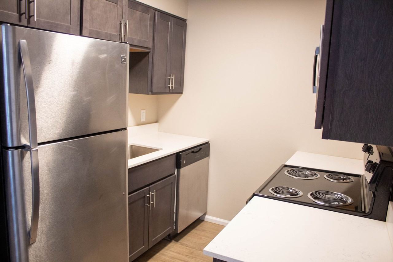 107 E Springfield - Photo 7 of 50