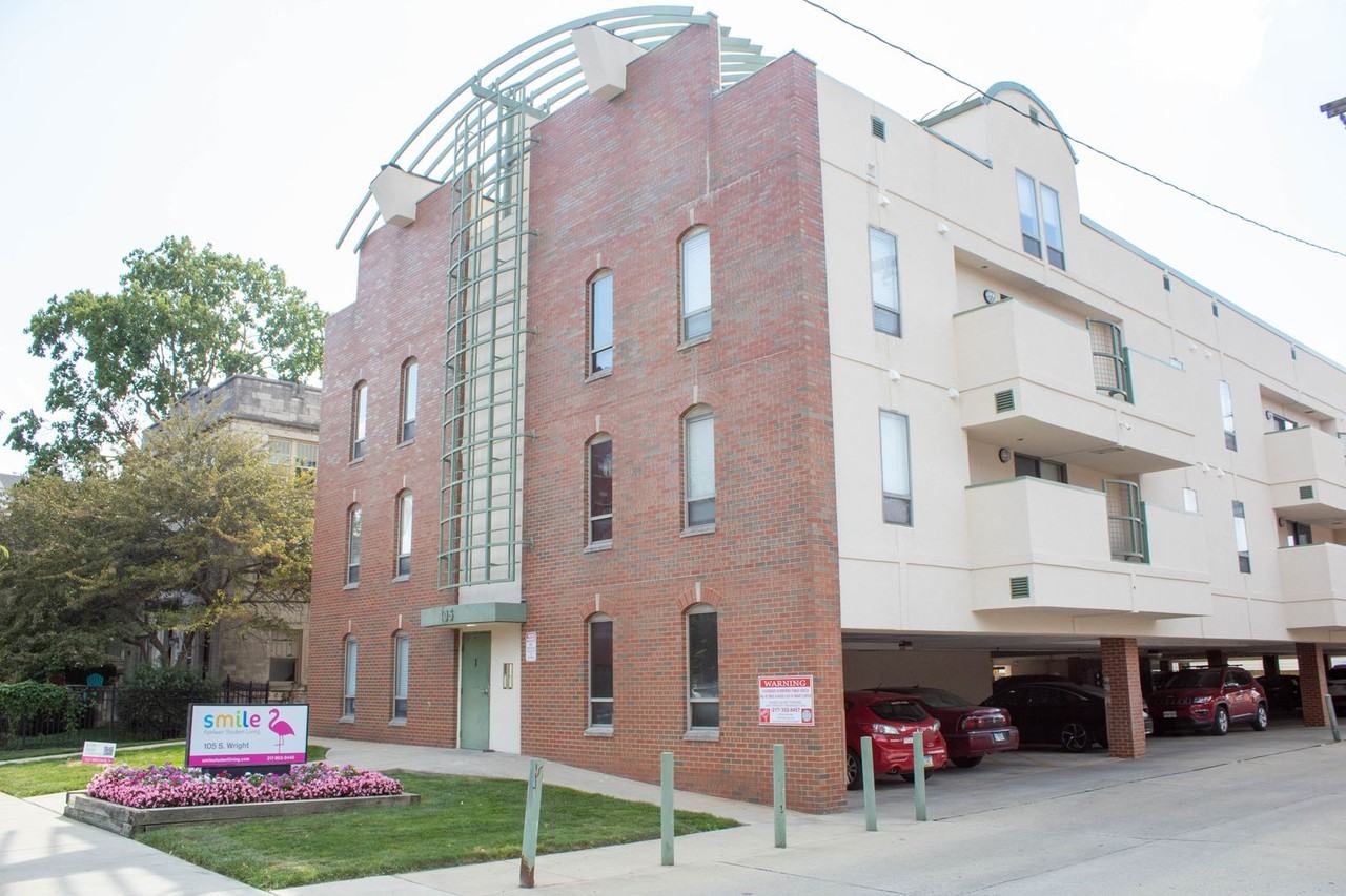 105 S Wright - Photo 2 of 50