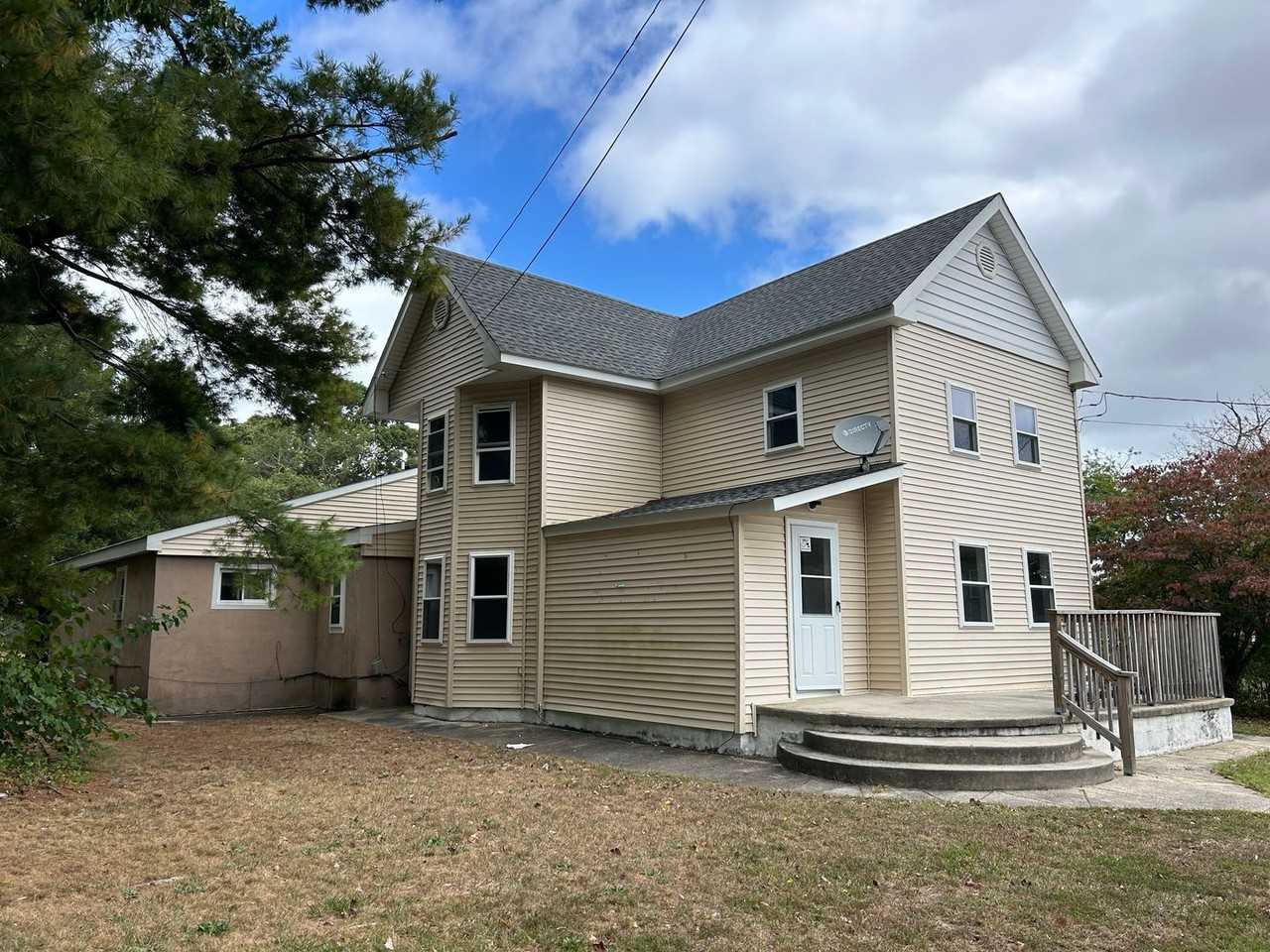 920 Church Street - Photo 2 of 13