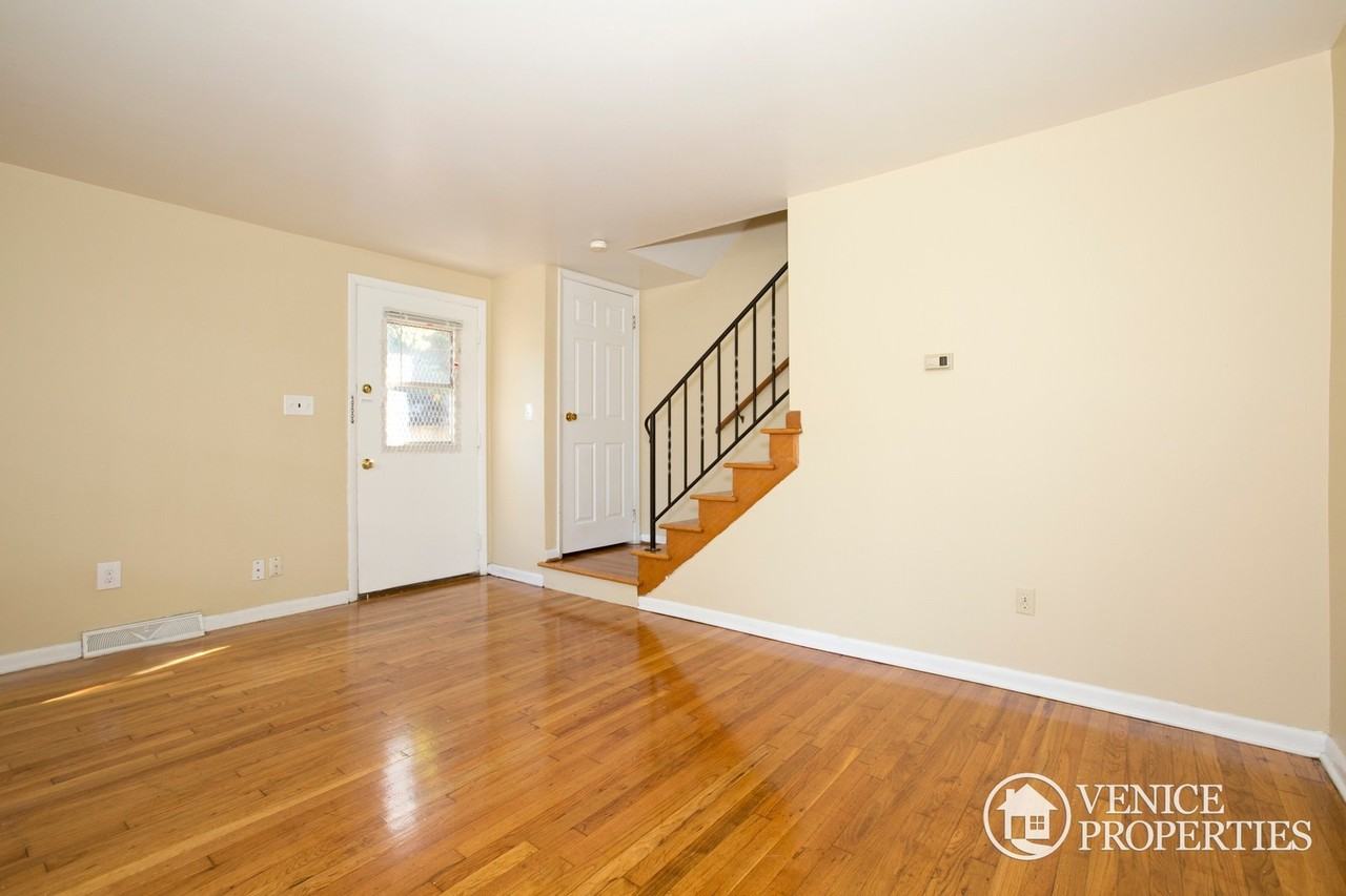 1659 N 4th St #C - Photo 4 of 15