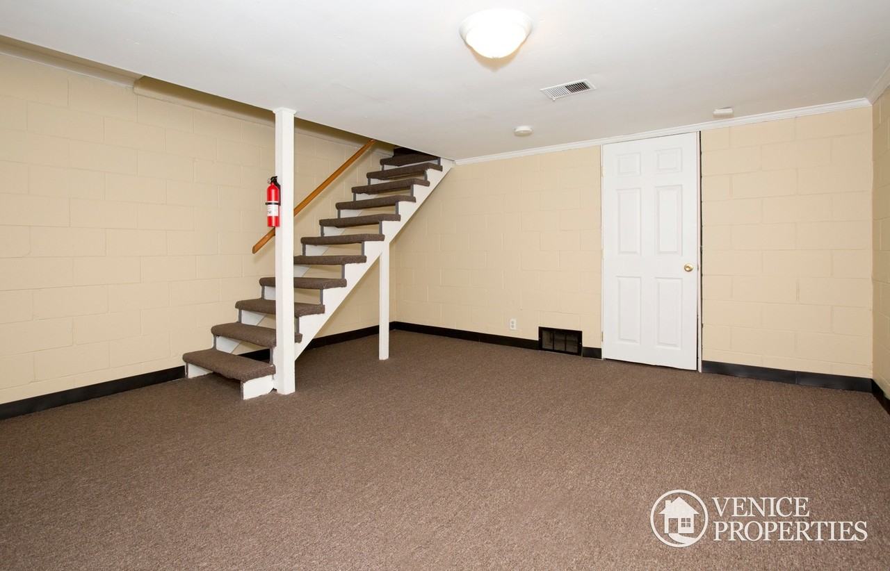 1659 N 4th St #C - Photo 6 of 15