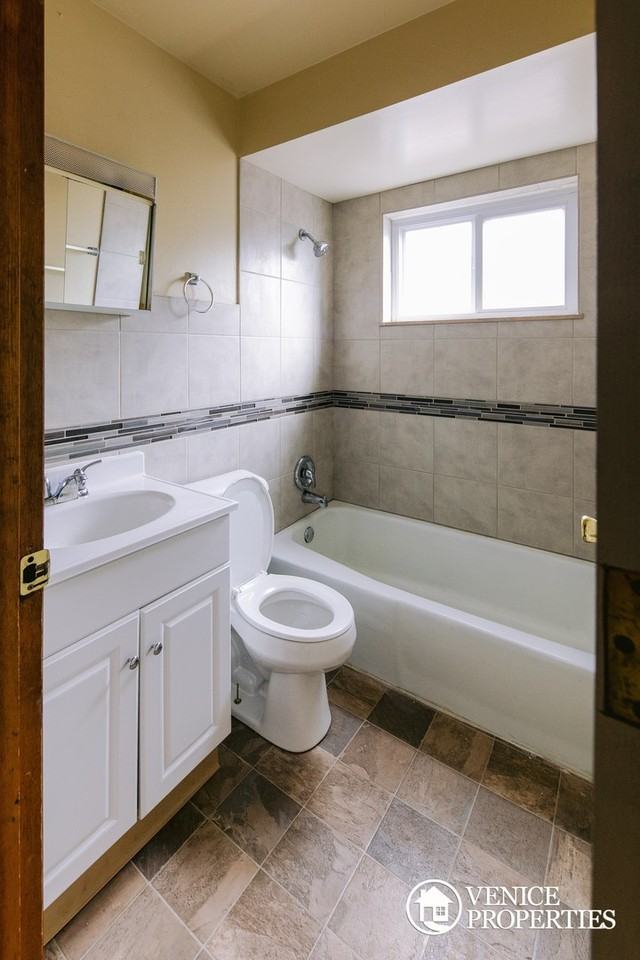 1669 N 4th St #B1 - Photo 7 of 17