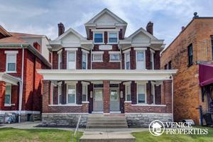 featured image of 1986 Summit St