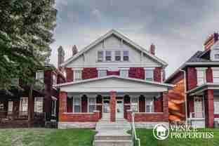 2176 Summit St - Photo 1 of 1
