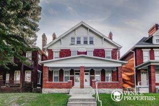 2178 Summit St - Photo 1 of 1