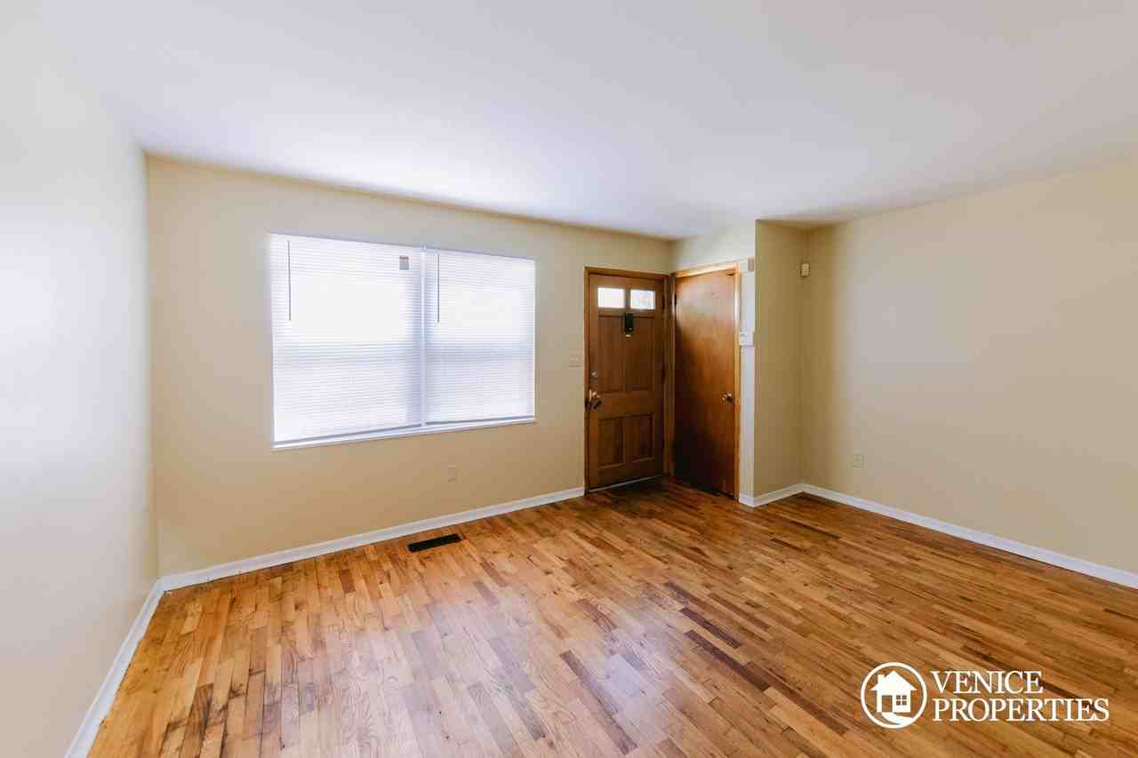 171 E 12th Ave #2 - Photo 4 of 16