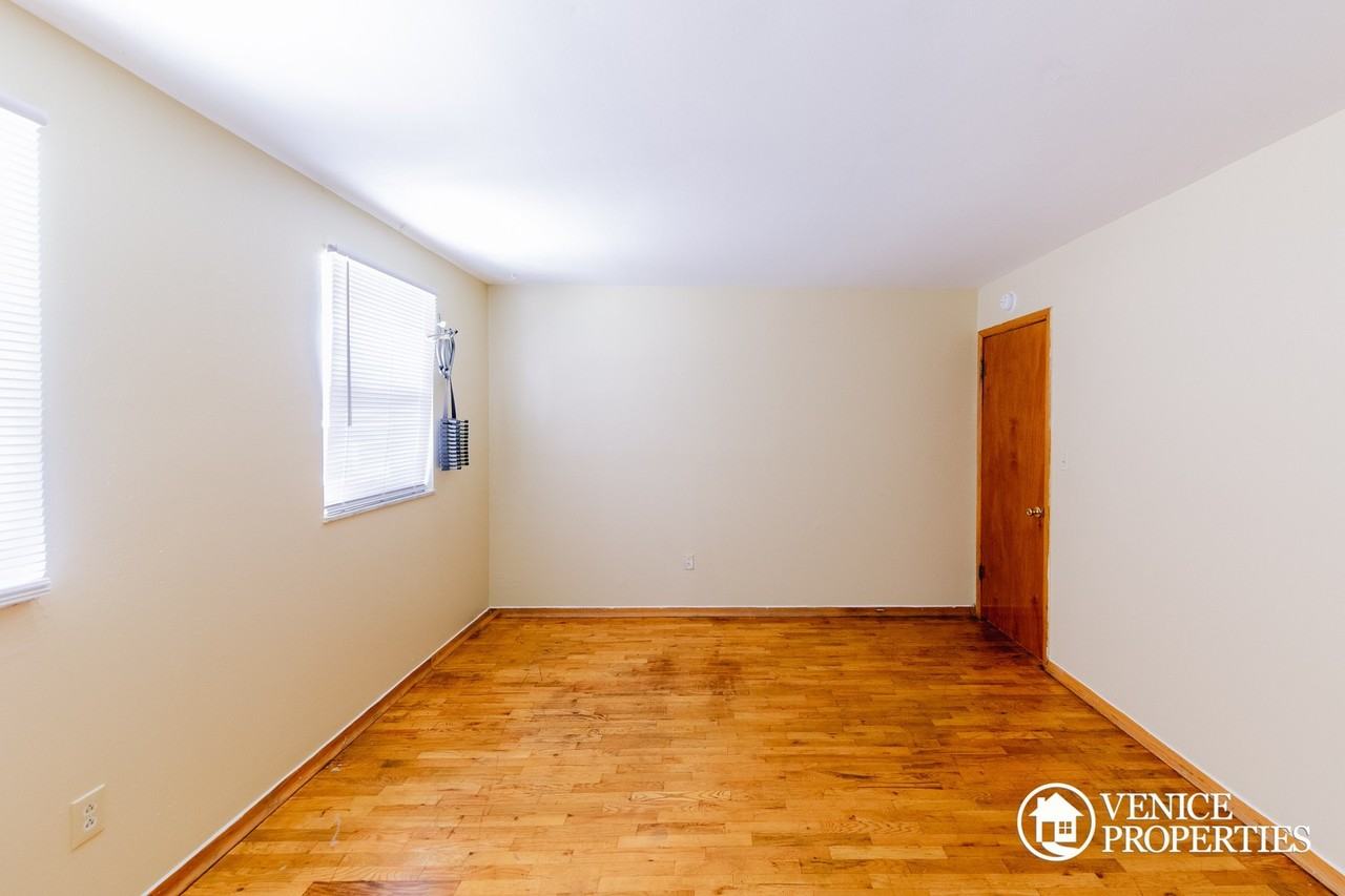 171 E 12th Ave #2 - Photo 7 of 16