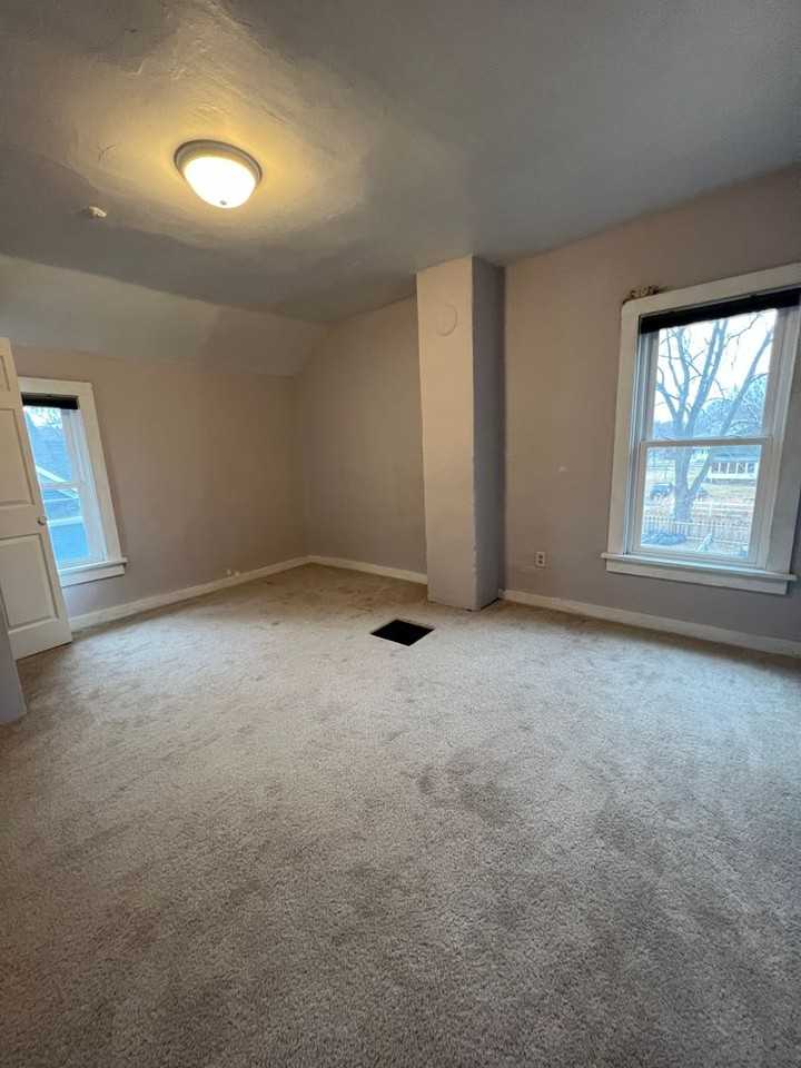 1326 Mississippi St - Photo 3 of 19