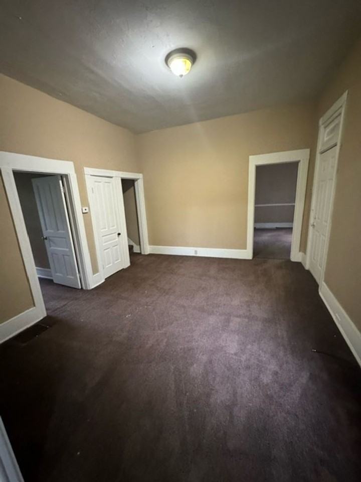 1334 Huestis Ave - Photo 4 of 10