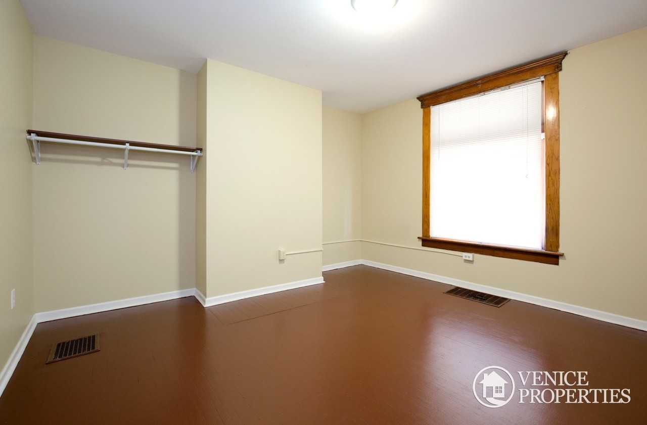 1641 N 4th St - Photo 4 of 18