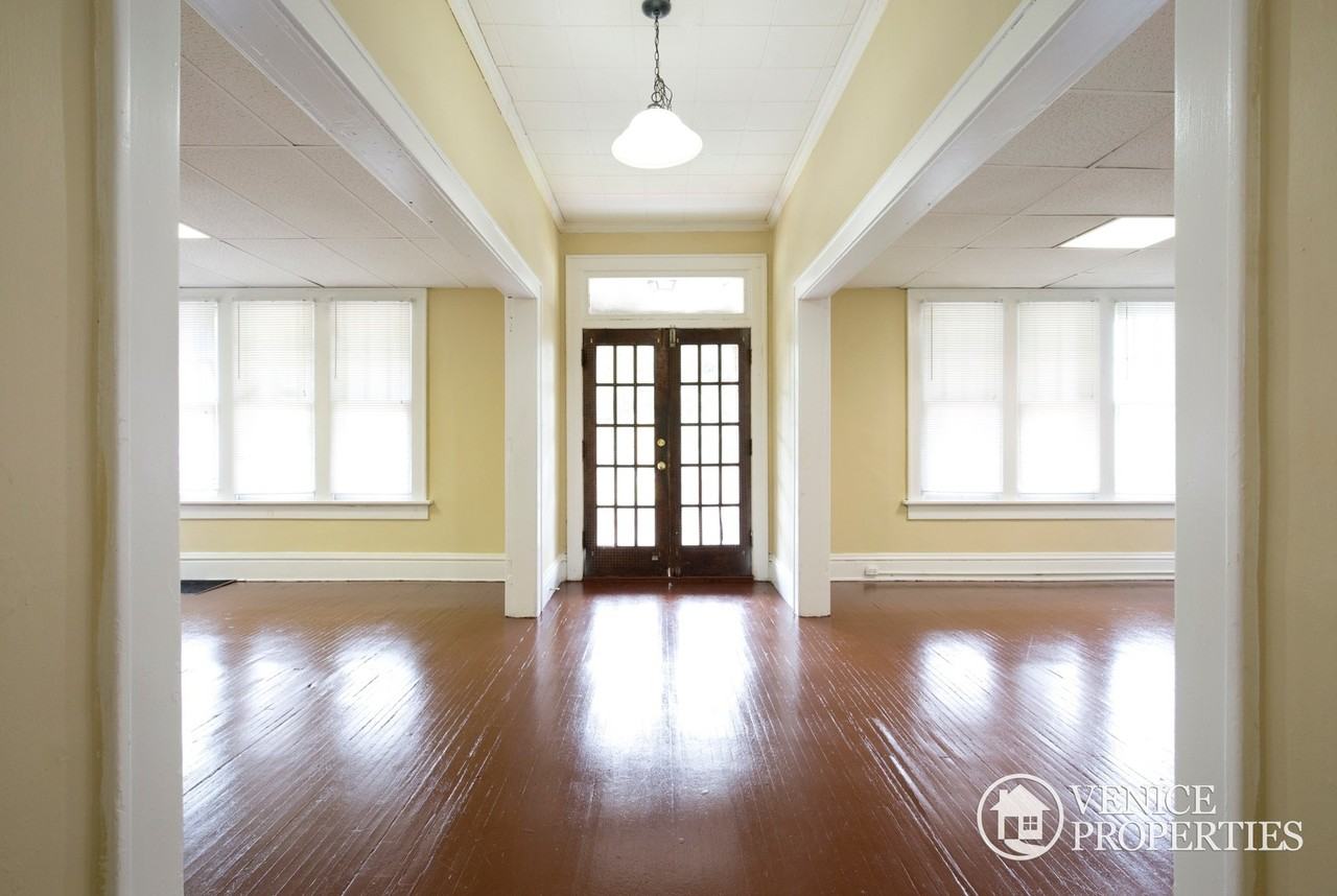 184 E 15th Ave - Photo 2 of 24