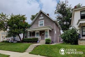 featured image of 2153 Indiana Ave