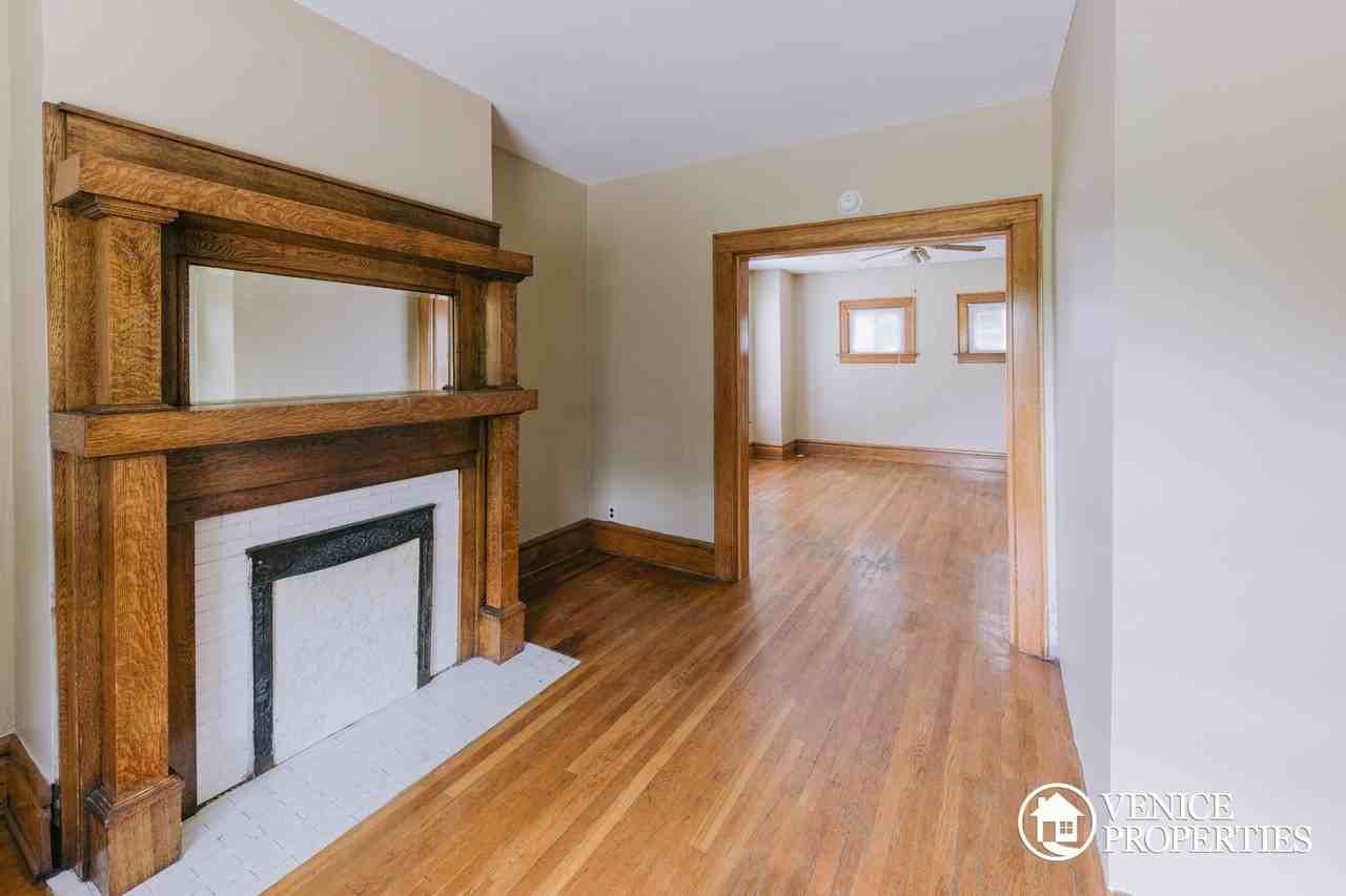 2177 Indiana Ave - Photo 5 of 21