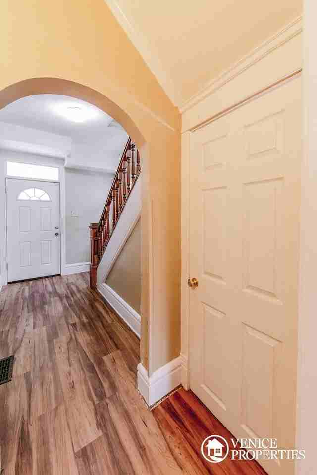 2188 Indiana Ave - Photo 5 of 23