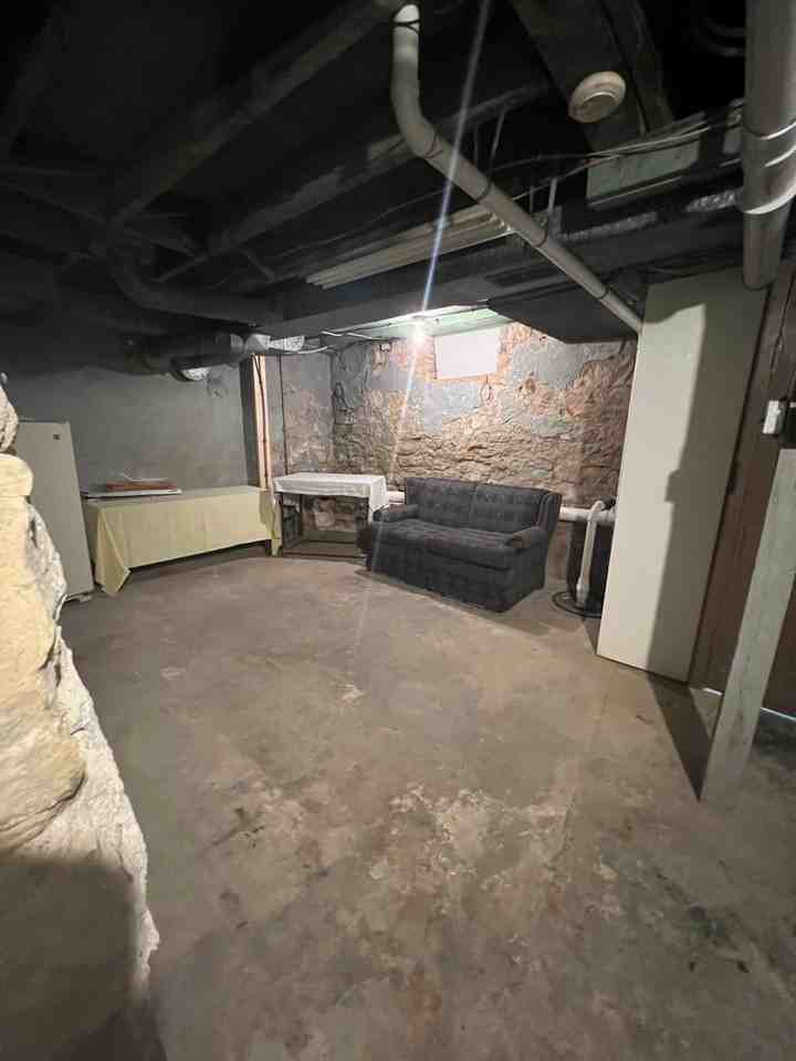 413 8th St S - Photo 7 of 24