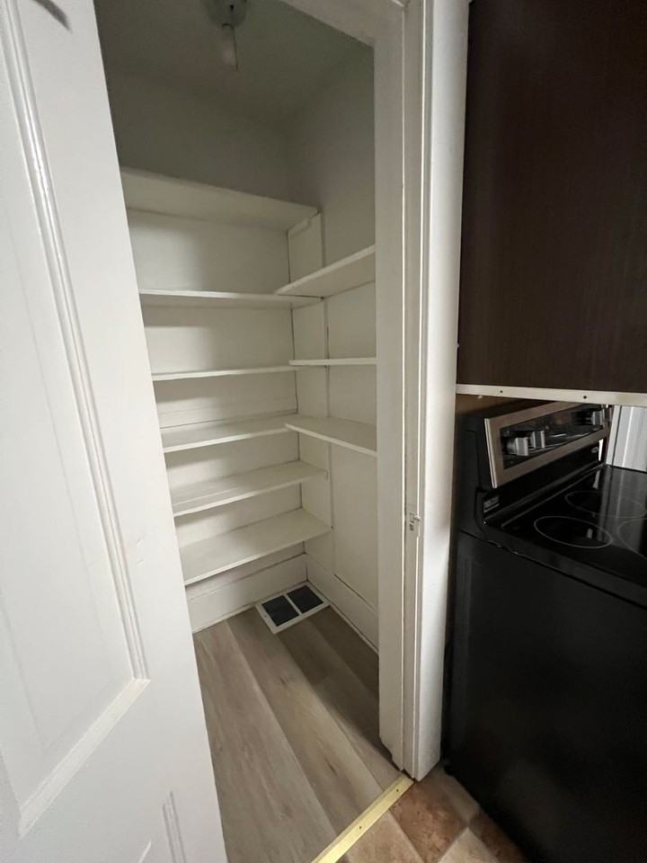 413 8th St S - Photo 2 of 24