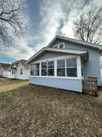 featured image of 725 24th St N