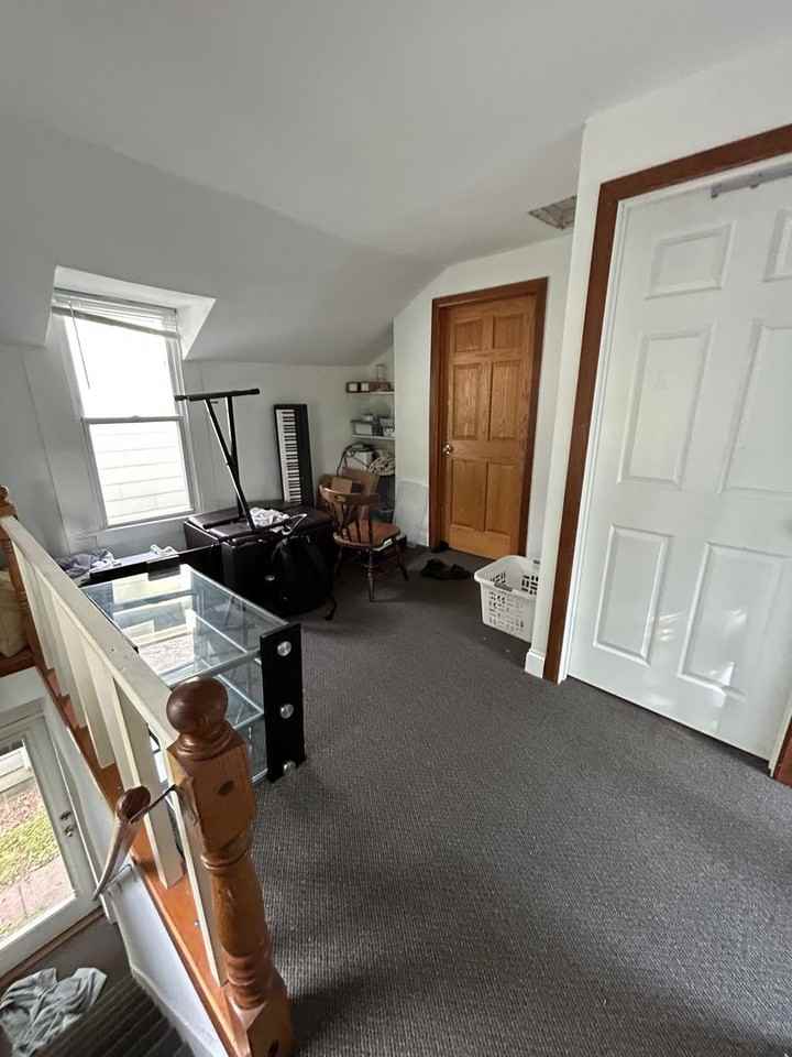 1010 Badger St - Photo 7 of 16