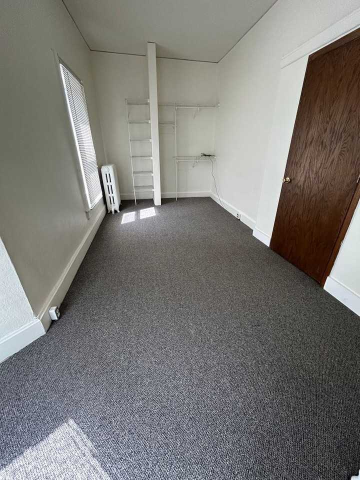 405 10th St S - Photo 5 of 21