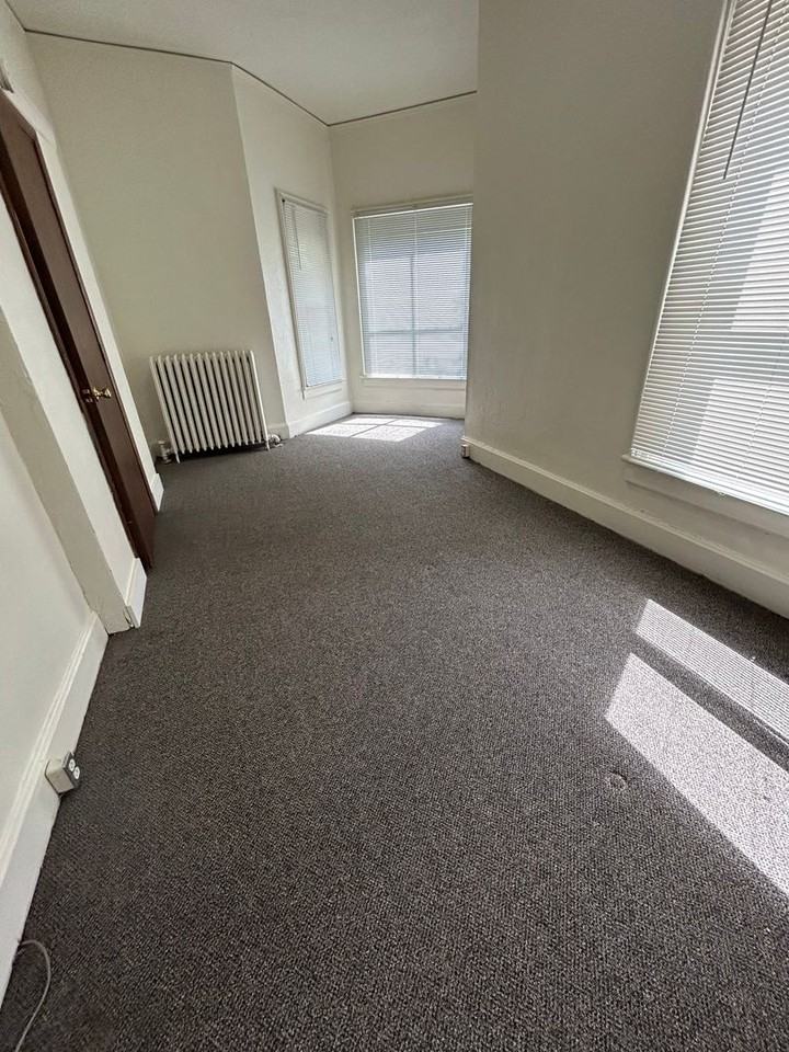 405 10th St S - Photo 4 of 21