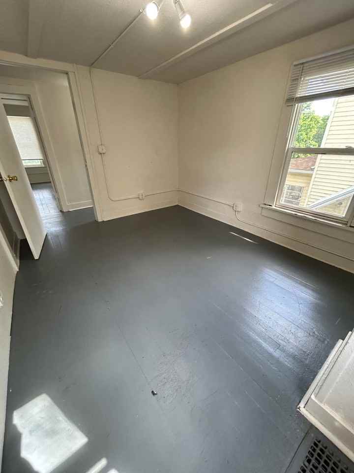 310 9th St S - Photo 2 of 21
