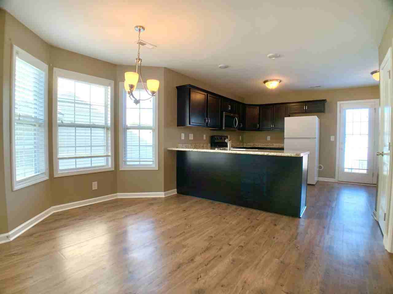 216 Alexander Blvd - Photo 6 of 19