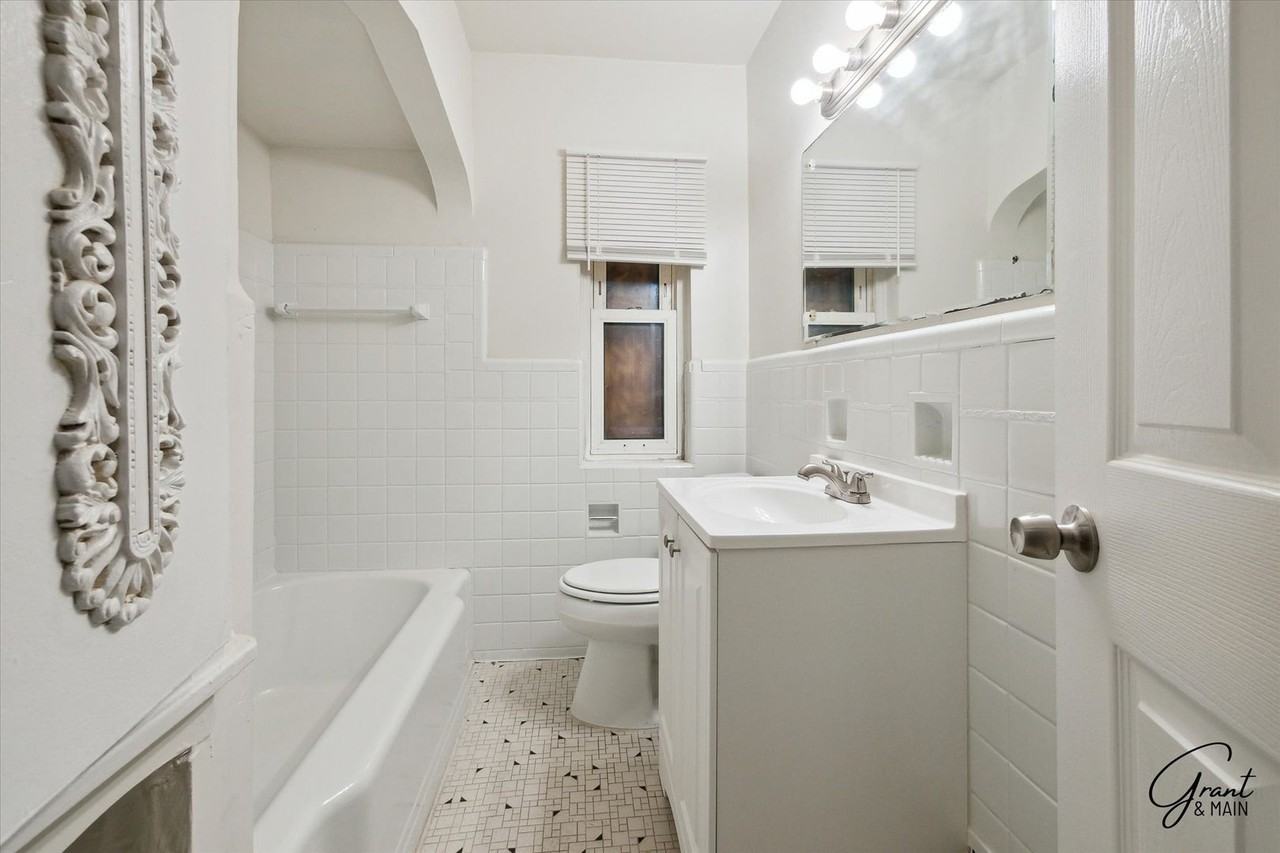 10606 Marne St - Photo 7 of 16