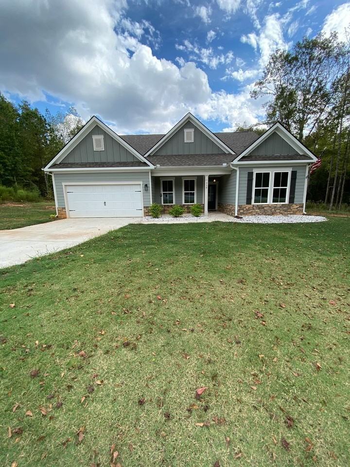 339 Sam Groves St - Photo 2 of 31