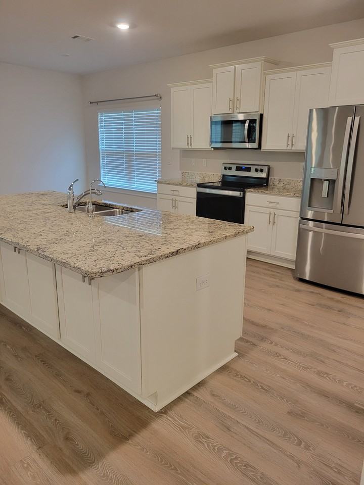 1511 Ballyhoo Dr #NA - Photo 5 of 8