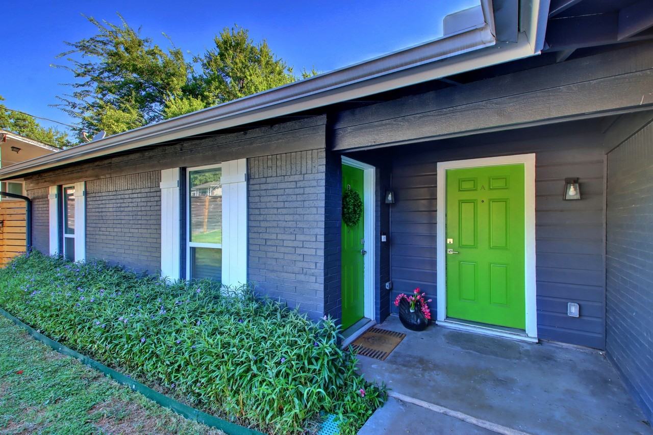 3208 Northeast Dr #A - Photo 4 of 32