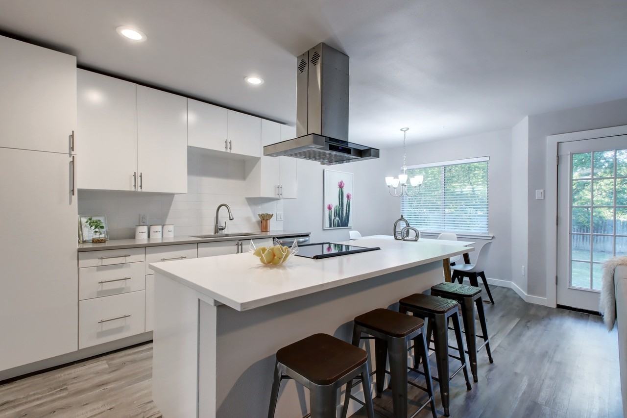 3208 Northeast Dr #A - Photo 6 of 32